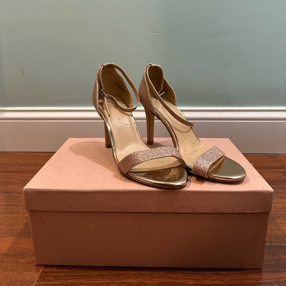 Super cute sparkly shoes - worn inside at a wedding down the aisle then off!